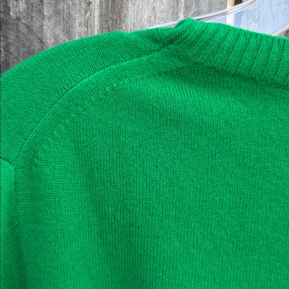 J. Crew Vibrant Green Crew Neck Sweater - Picture 6 of 10